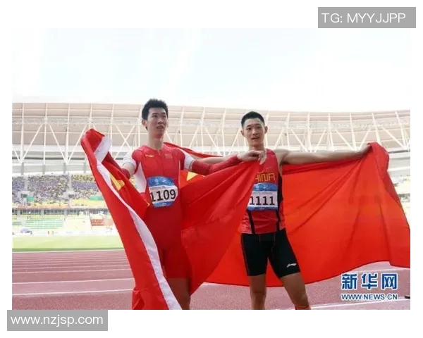 球星同框英姿飒爽展风采 绿茵偶像帅气合照引热议 球星同框英姿飒爽展风采 绿茵偶像帅气合照引热议