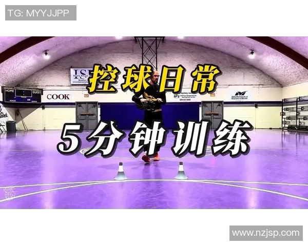 足球巨星一对一训练秘籍全面解析助你提升技巧和球场表现 足球巨星一对一训练秘籍全面解析助你提升技巧和球场表现