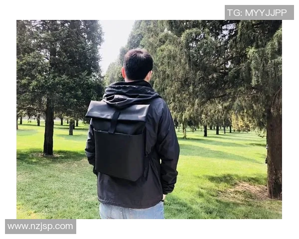 德国足球明星偏爱的背包款式解析与品牌选择 德国足球明星偏爱的背包款式解析与品牌选择